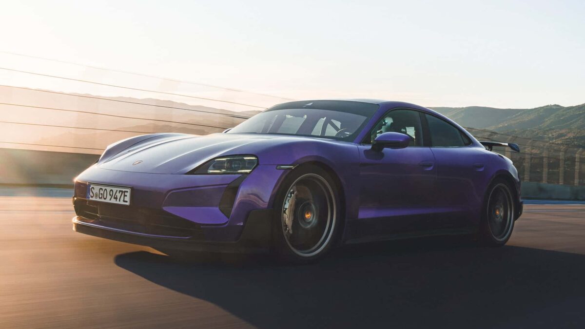 PORSCHE TAYCAN