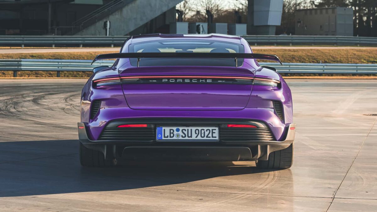 PORSCHE TAYCAN