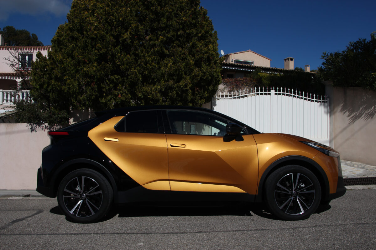 TOYOTA