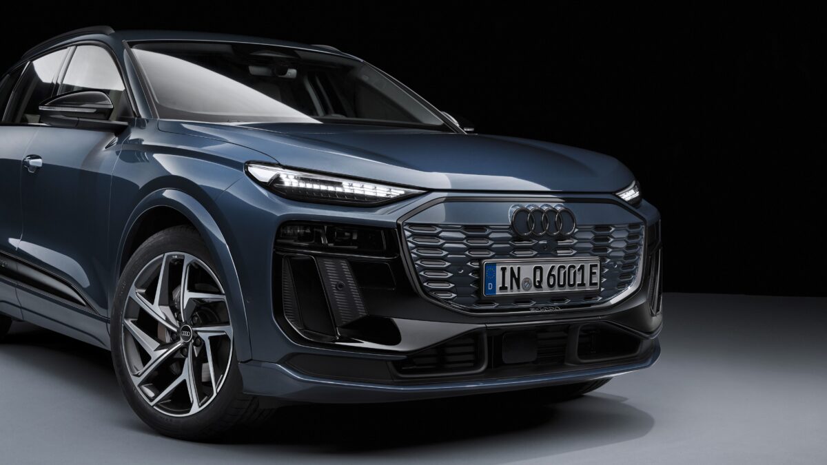 AUDI
