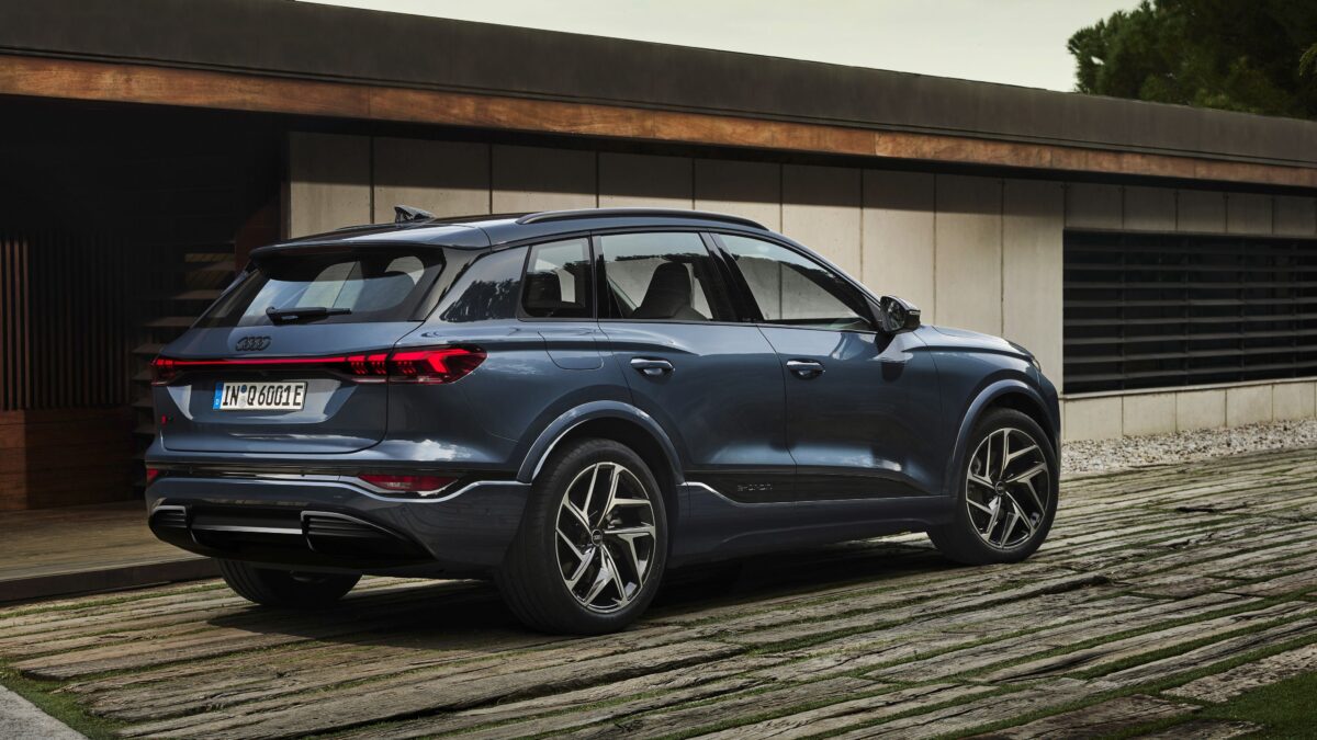 AUDI