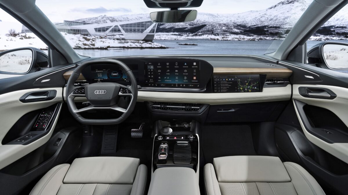 AUDI