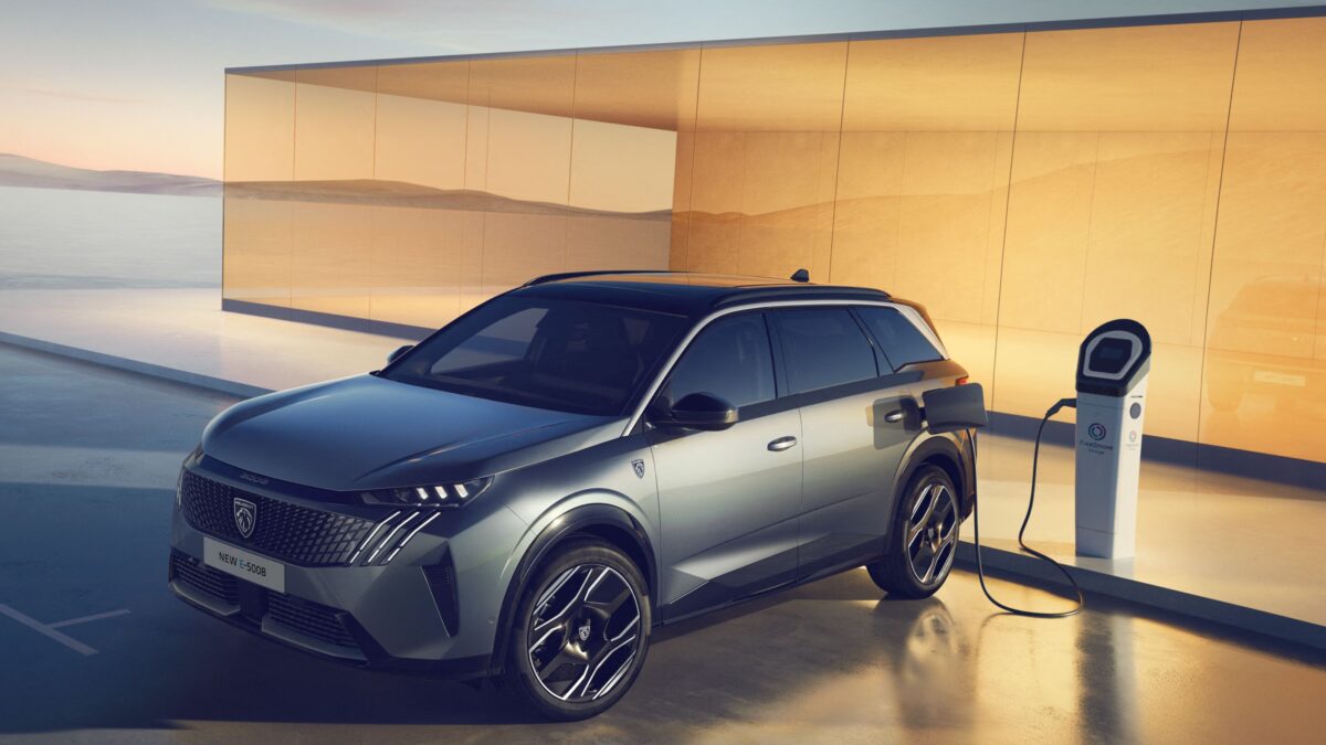 PEUGEOT 5008