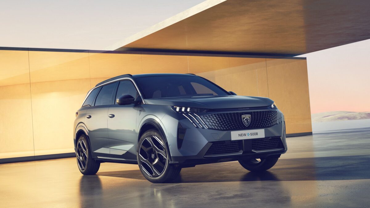 PEUGEOT 5008