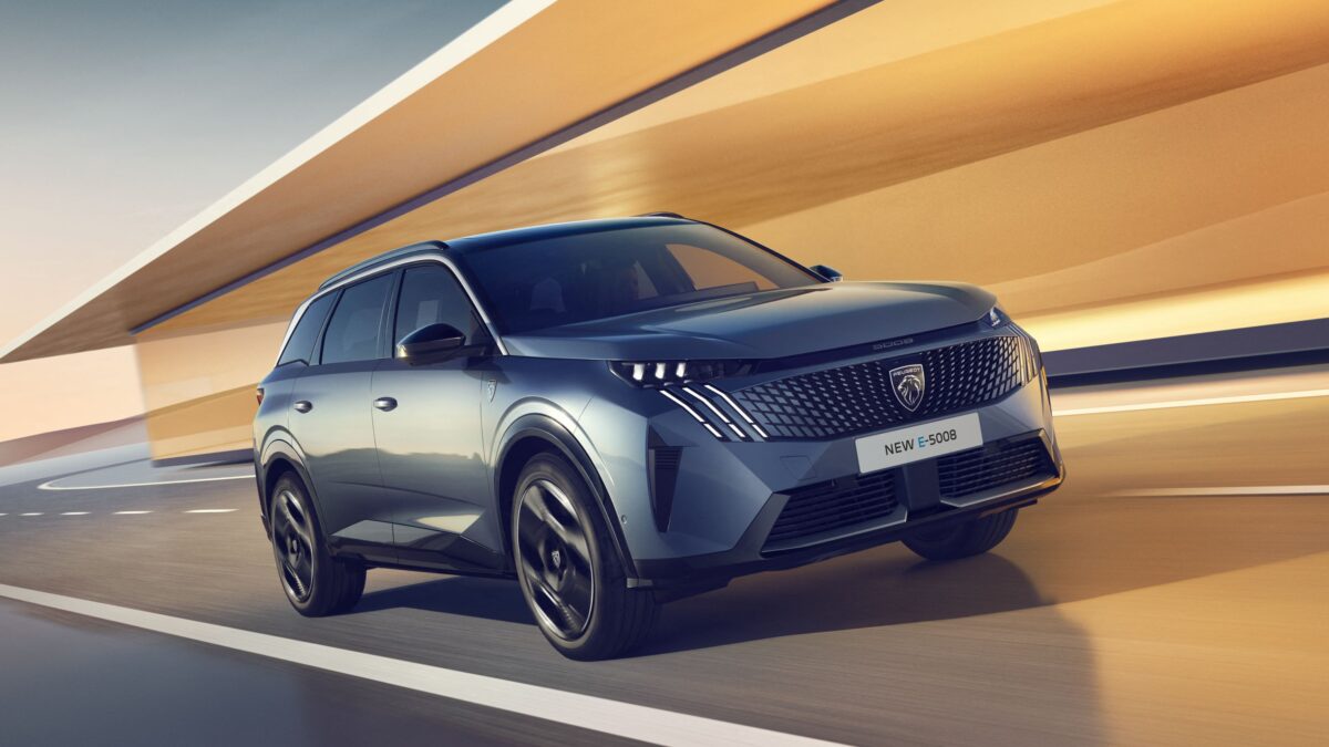 PEUGEOT 5008