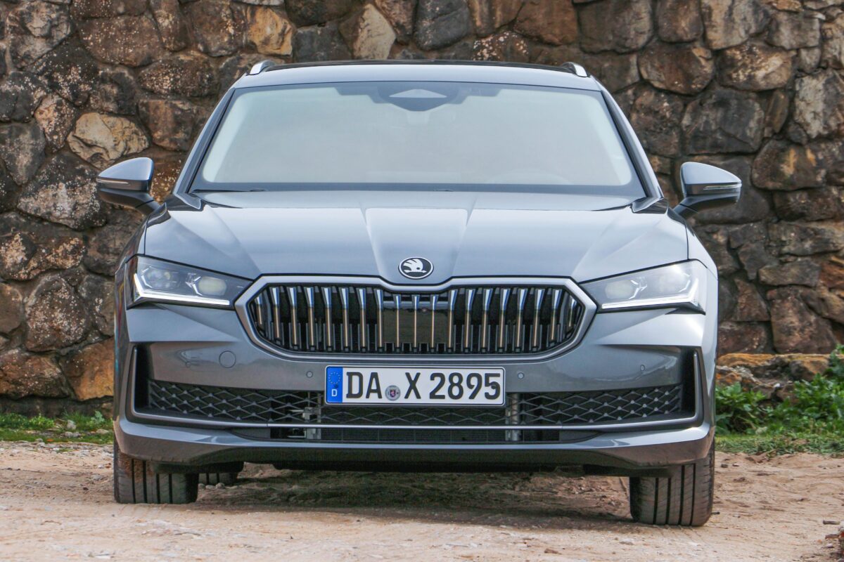 SKODA SUPERB
