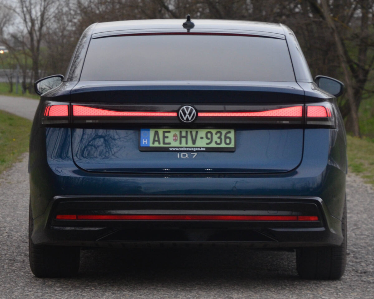 VOLKSWAGEN ID.7