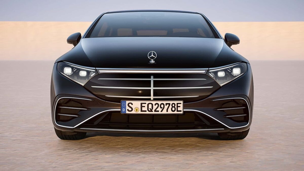 MERCEDES-BENZ EQS