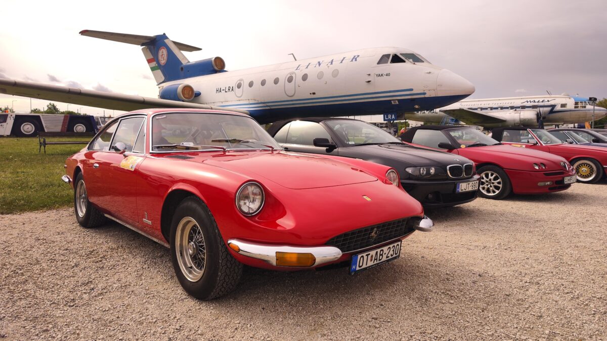 FERRARI 365