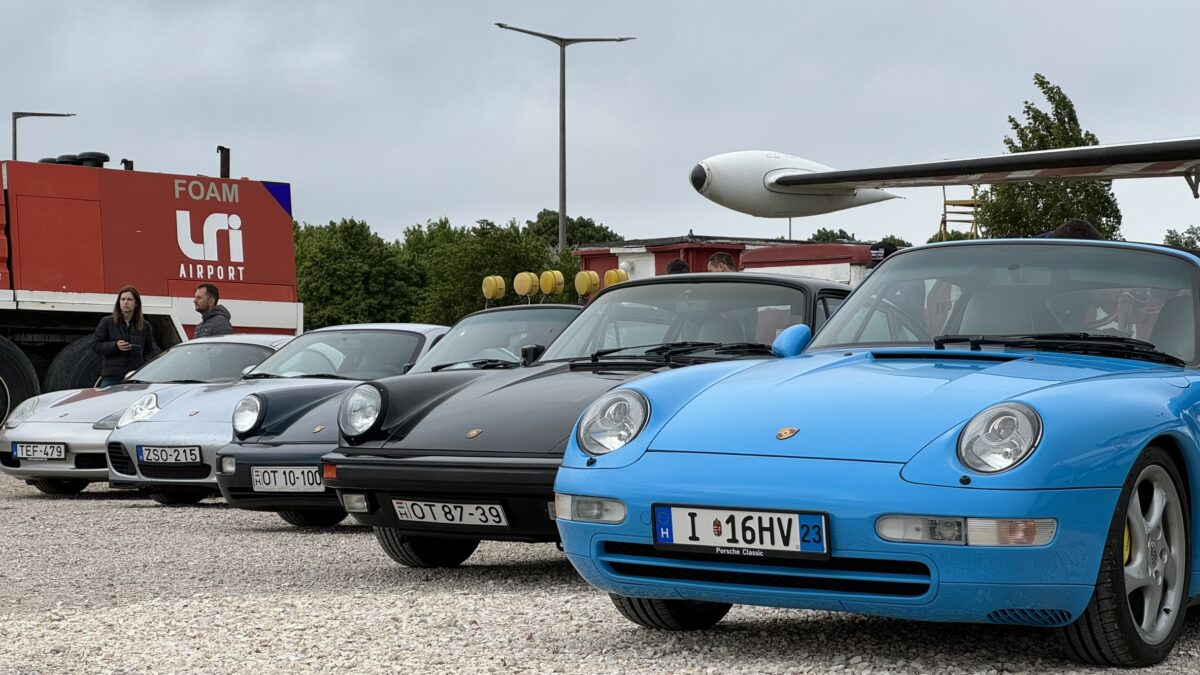 FERRARI 365