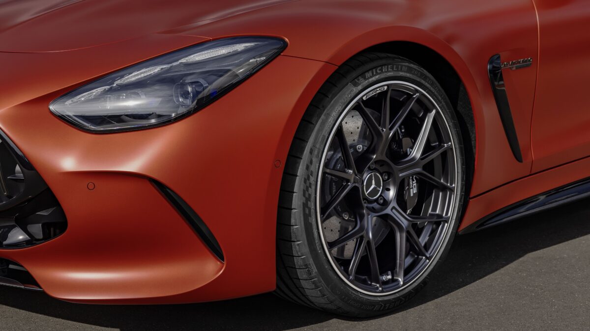MERCEDES-AMG GT