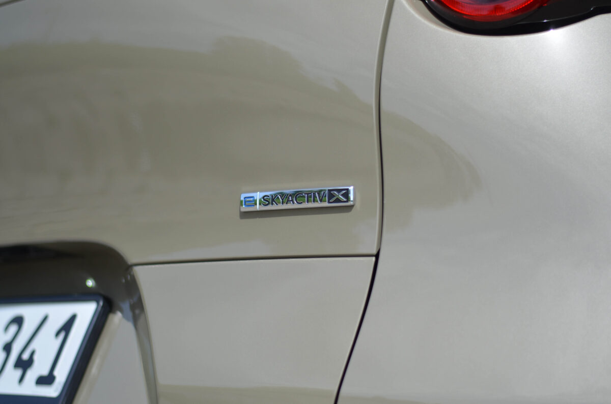 MAZDA CX-30