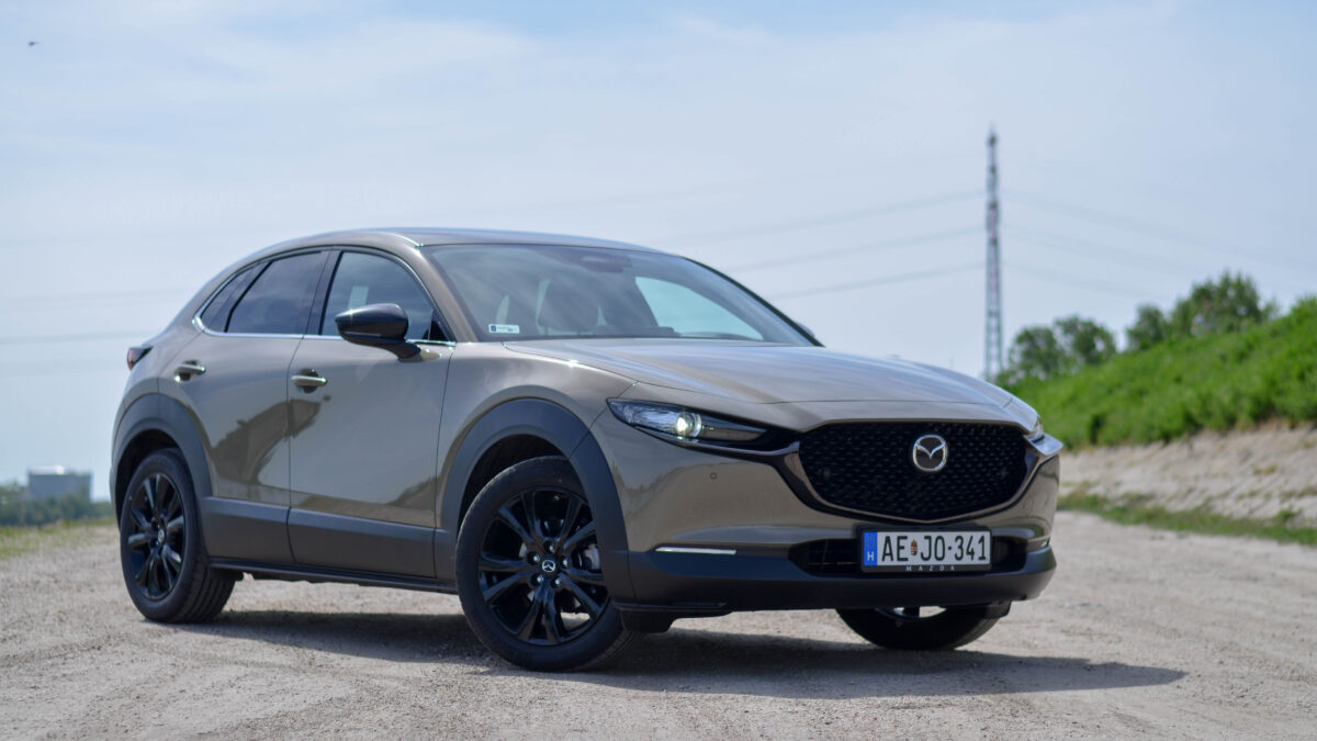 MAZDA CX-30