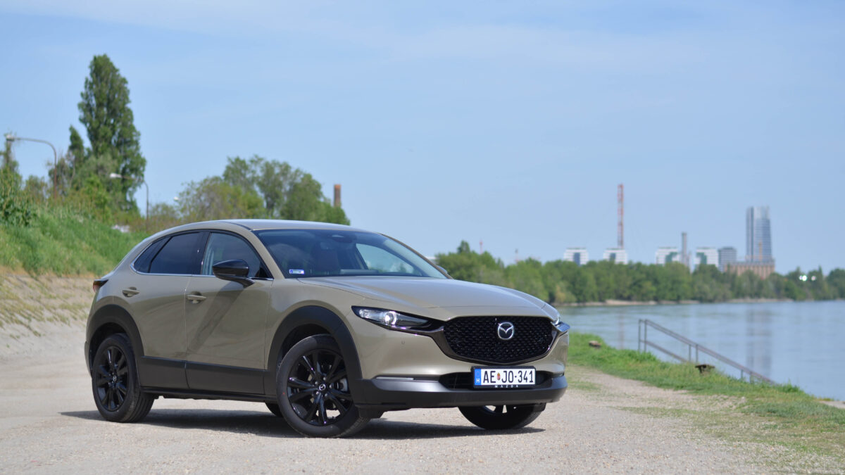 MAZDA CX-30