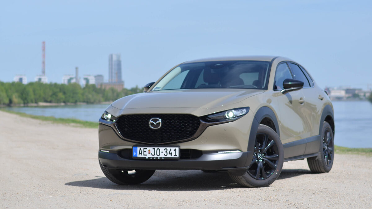 MAZDA CX-30