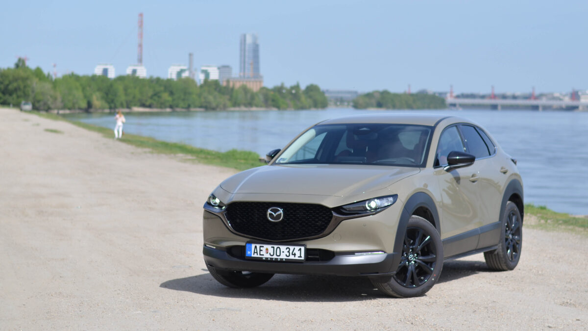 MAZDA CX-30