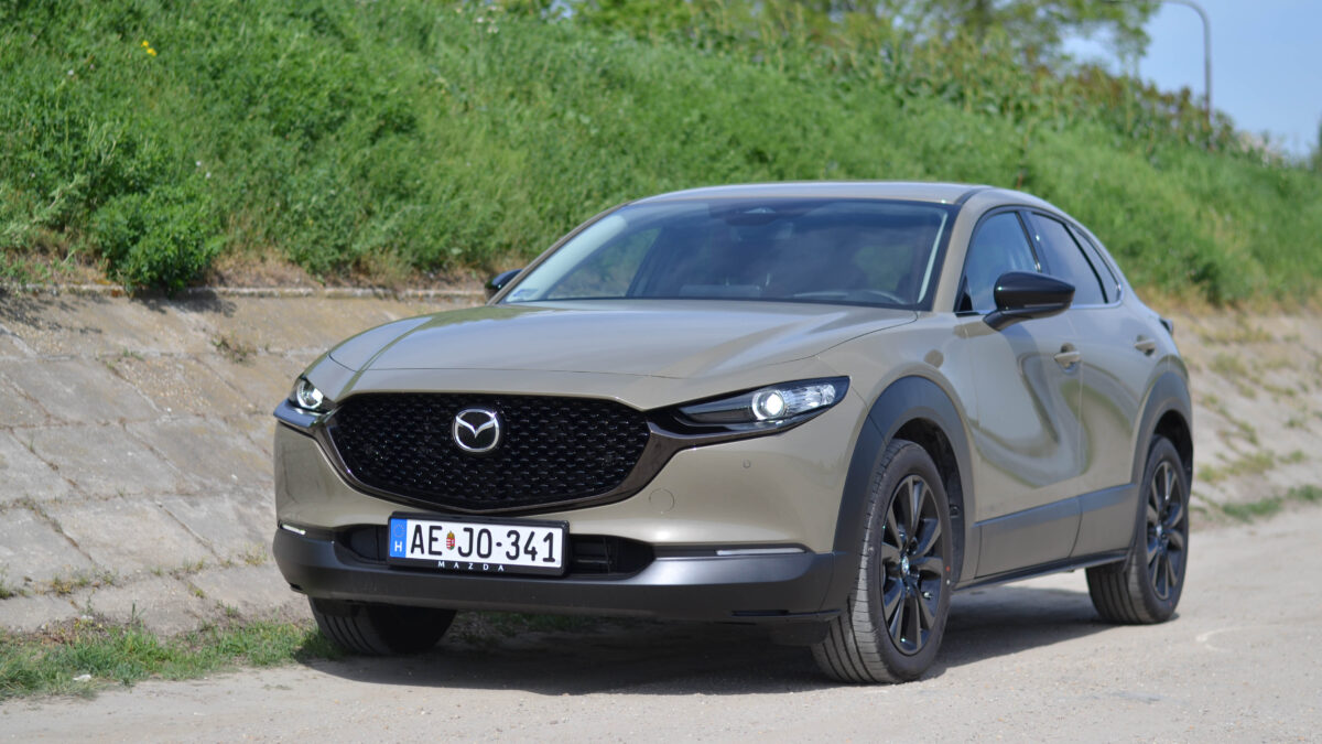 MAZDA CX-30