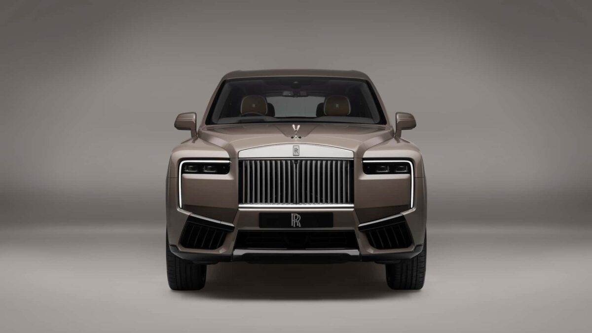 ROLLS-ROYCE
