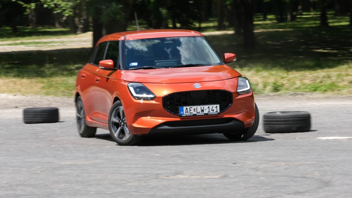 SUZUKI SWIFT