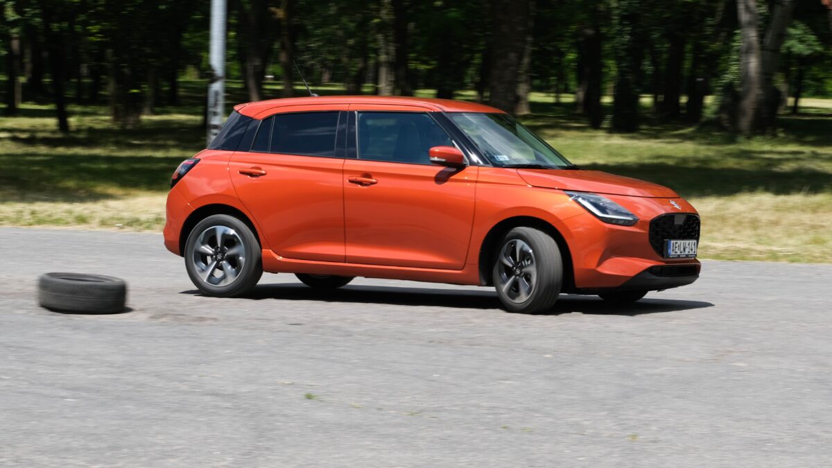SUZUKI SWIFT