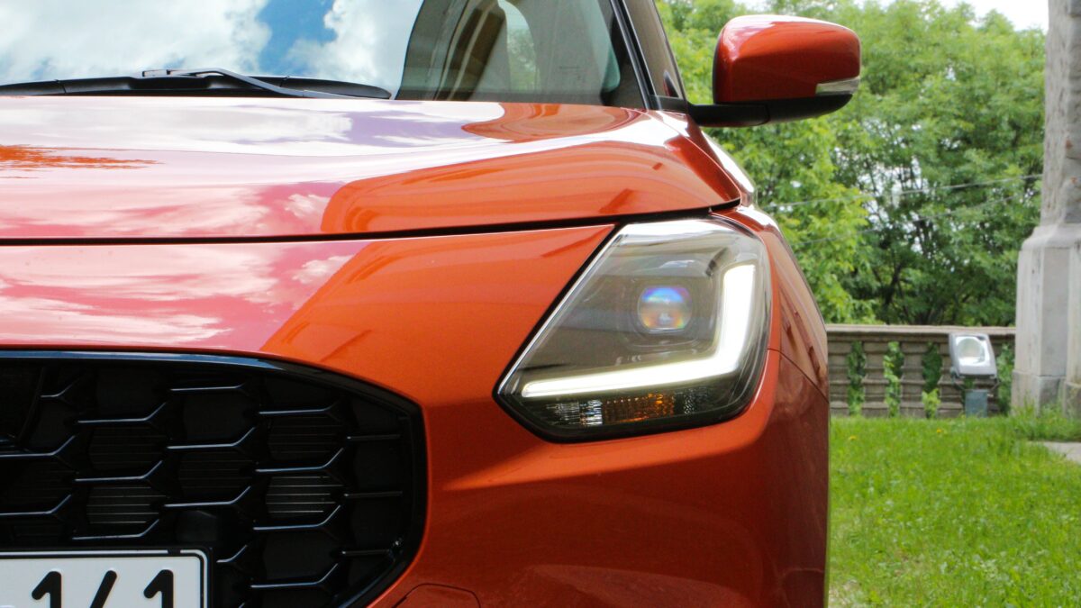 SUZUKI SWIFT