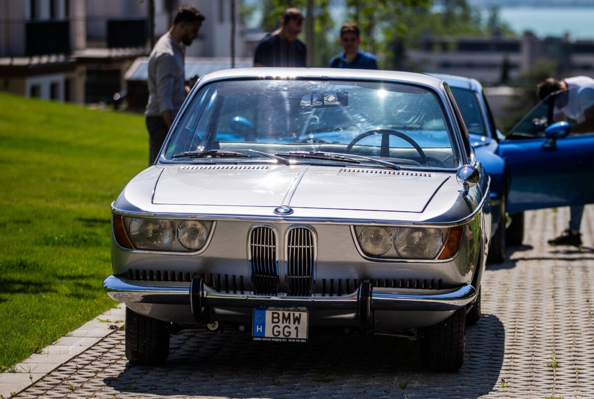 BMW