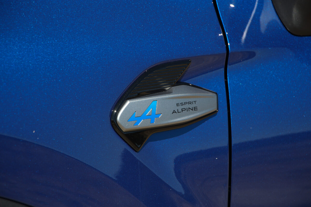 RENAULT