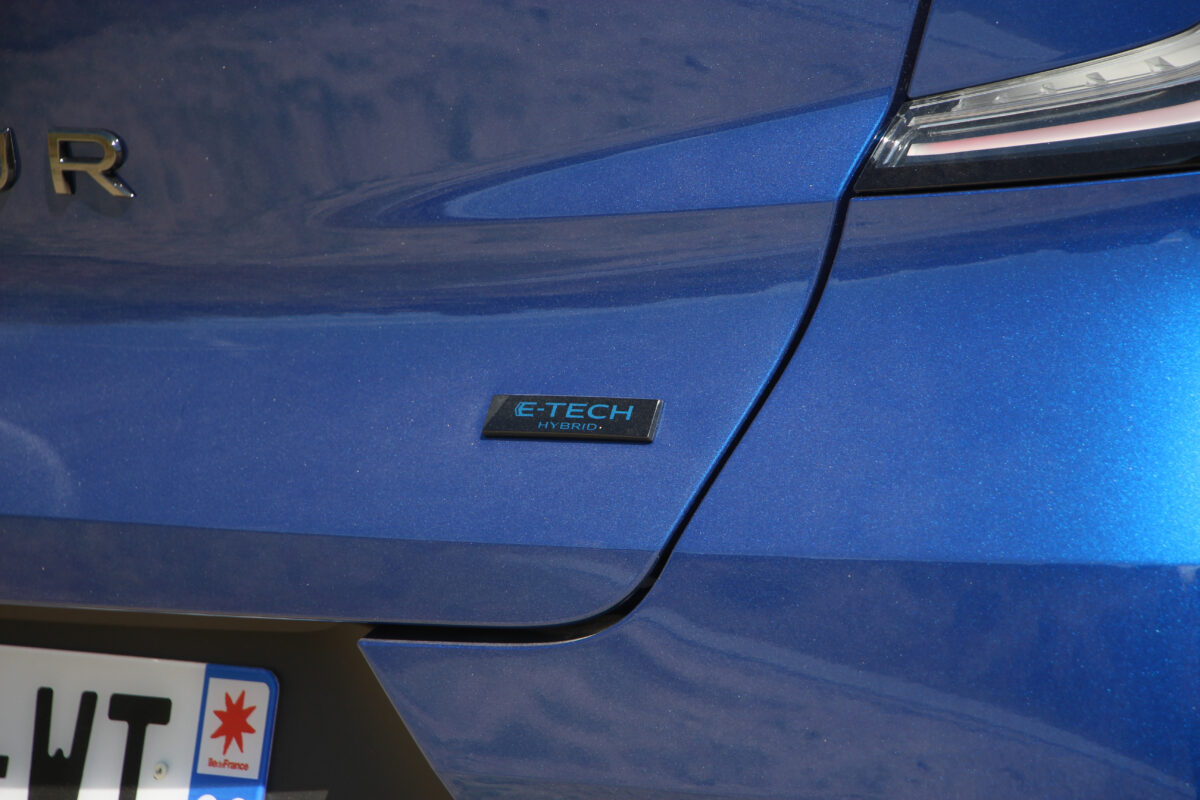 RENAULT