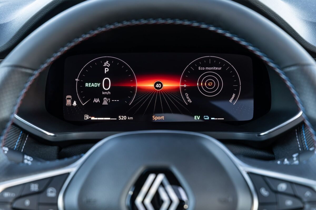 RENAULT