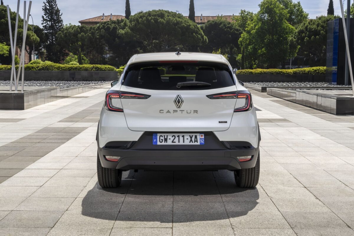 RENAULT