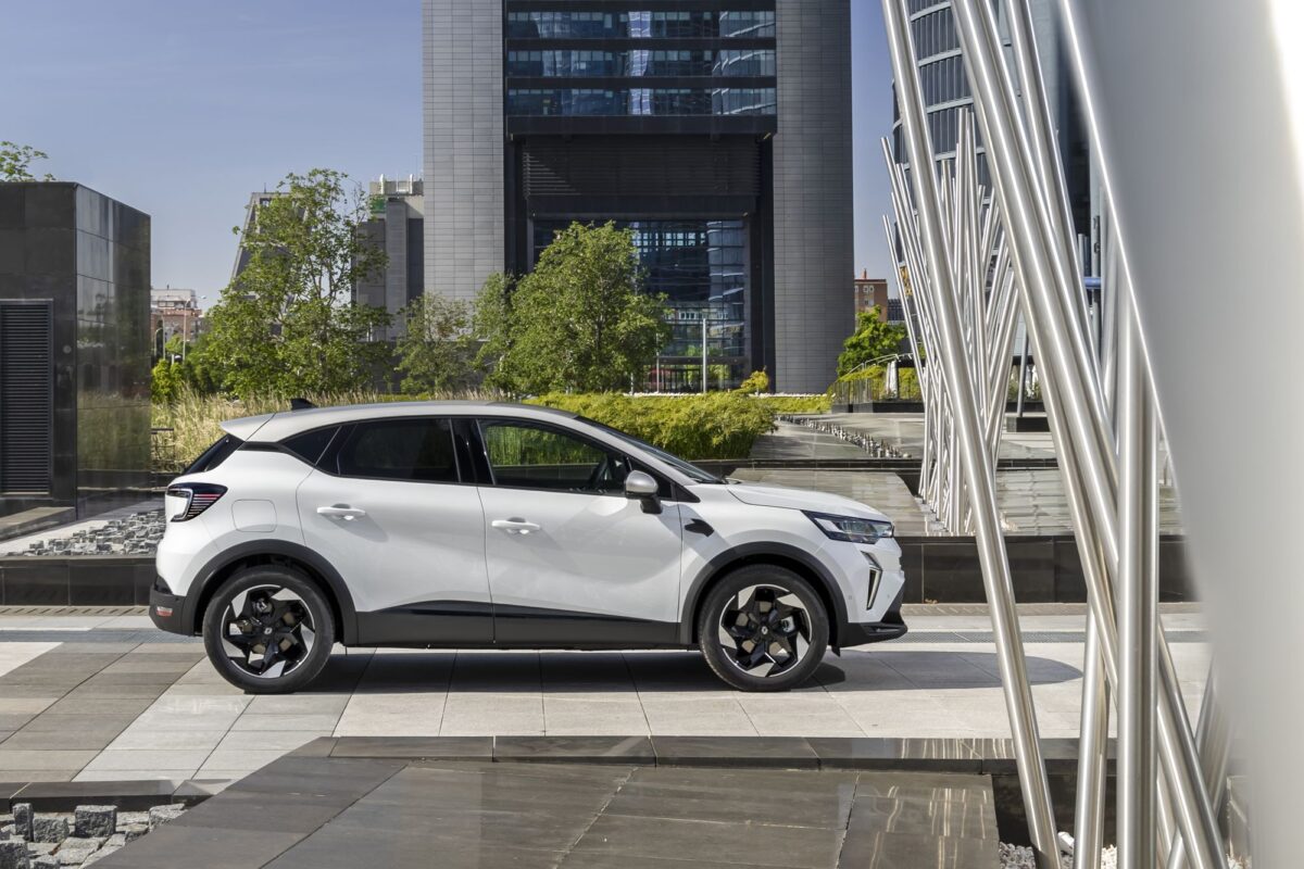 RENAULT