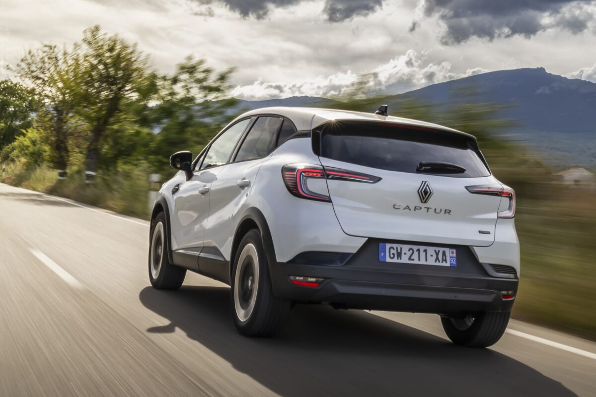 RENAULT