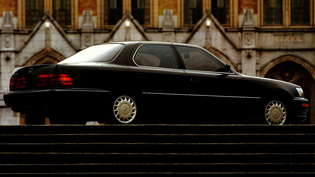 LEXUS