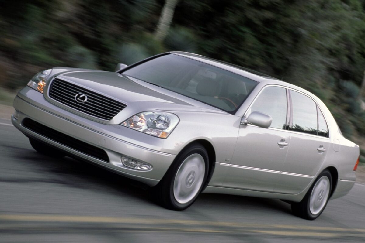 LEXUS
