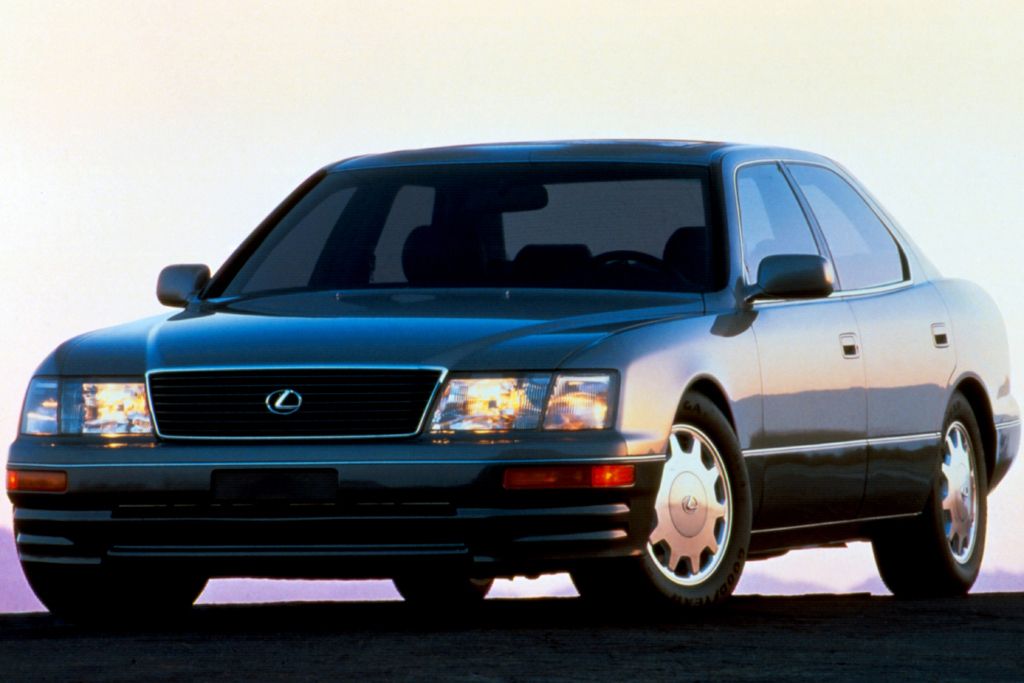 LEXUS