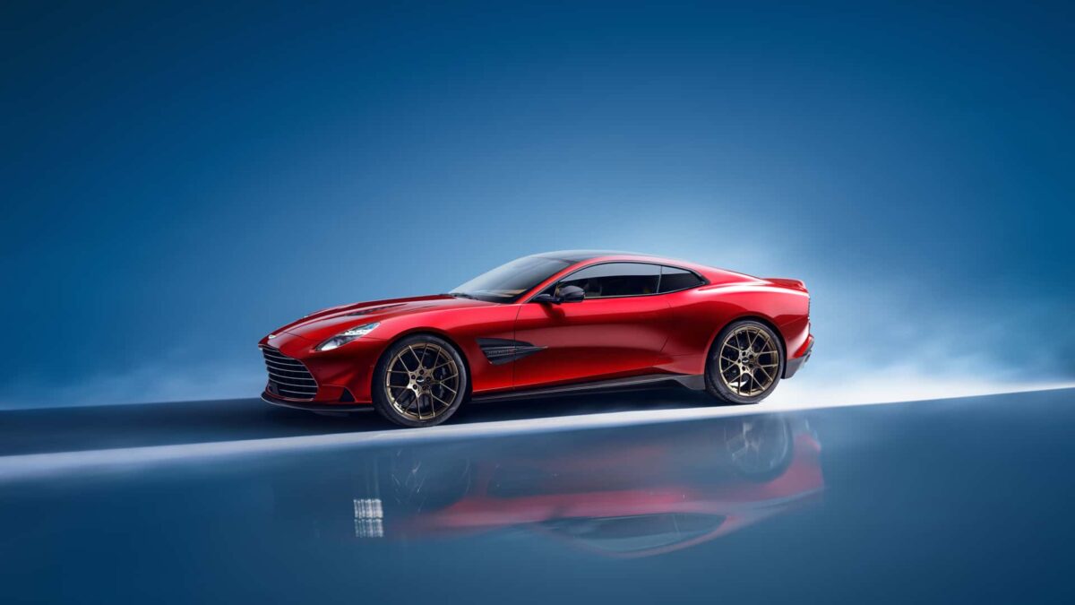 ASTON MARTIN VANQUISH