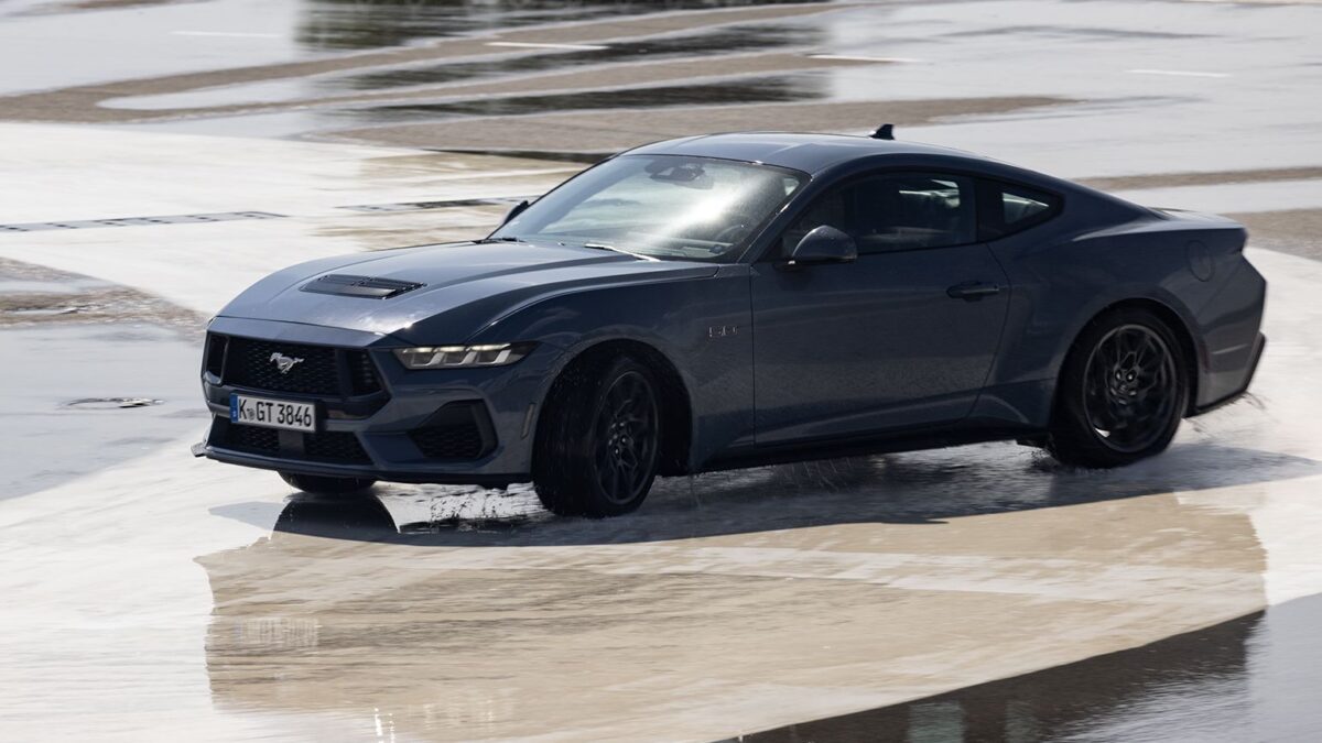 FORD