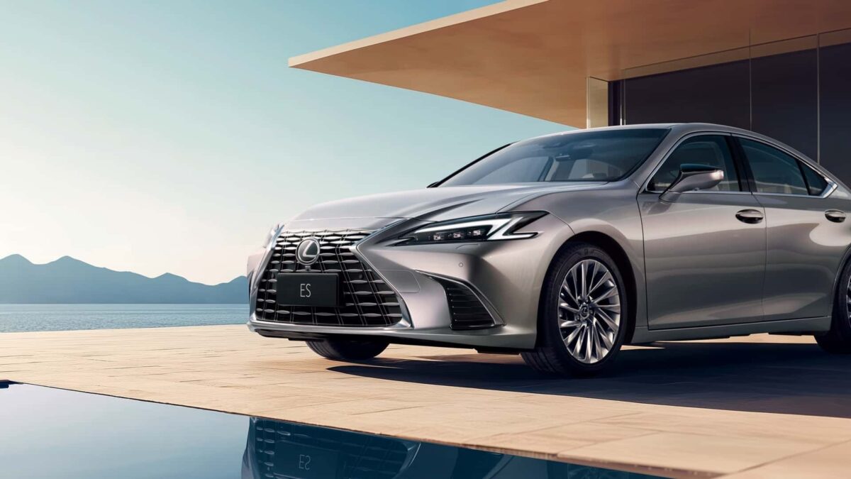 LEXUS ES