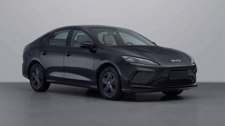 Középkategóriás limuzin BYD módra