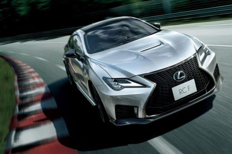 Viszlát Lexus RC!
