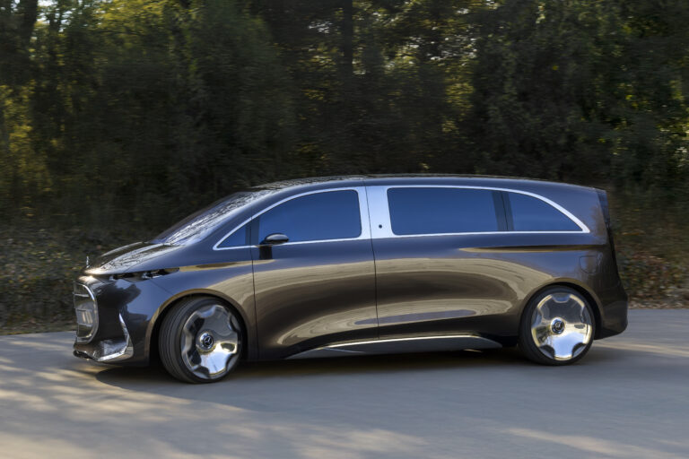 Ilyen lehet a következő Mercedes-Benz V-osztály!