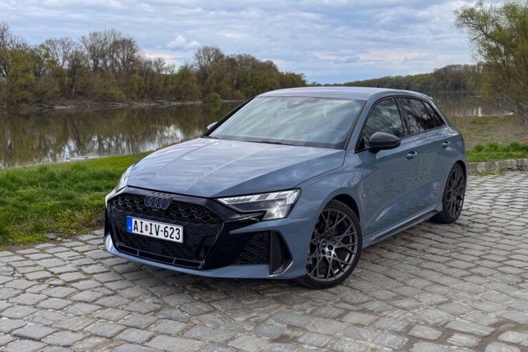 Videó: Magasra tette a lécet az Audi a kompakt sportgépek között