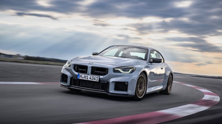 Felcsavarja az élménymérőt a BMW, jön az M2 CS