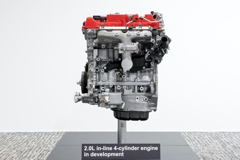 Gőzerővel fejleszti a Toyota az új négyhengeres motorját, akár 600 lóerős is lehet