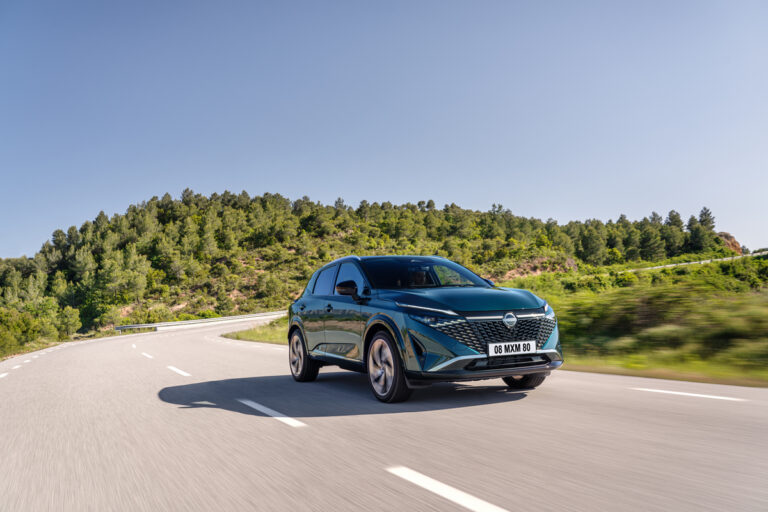 Erősebb, egyben takarékosabb motort kap a Nissan Qashqai