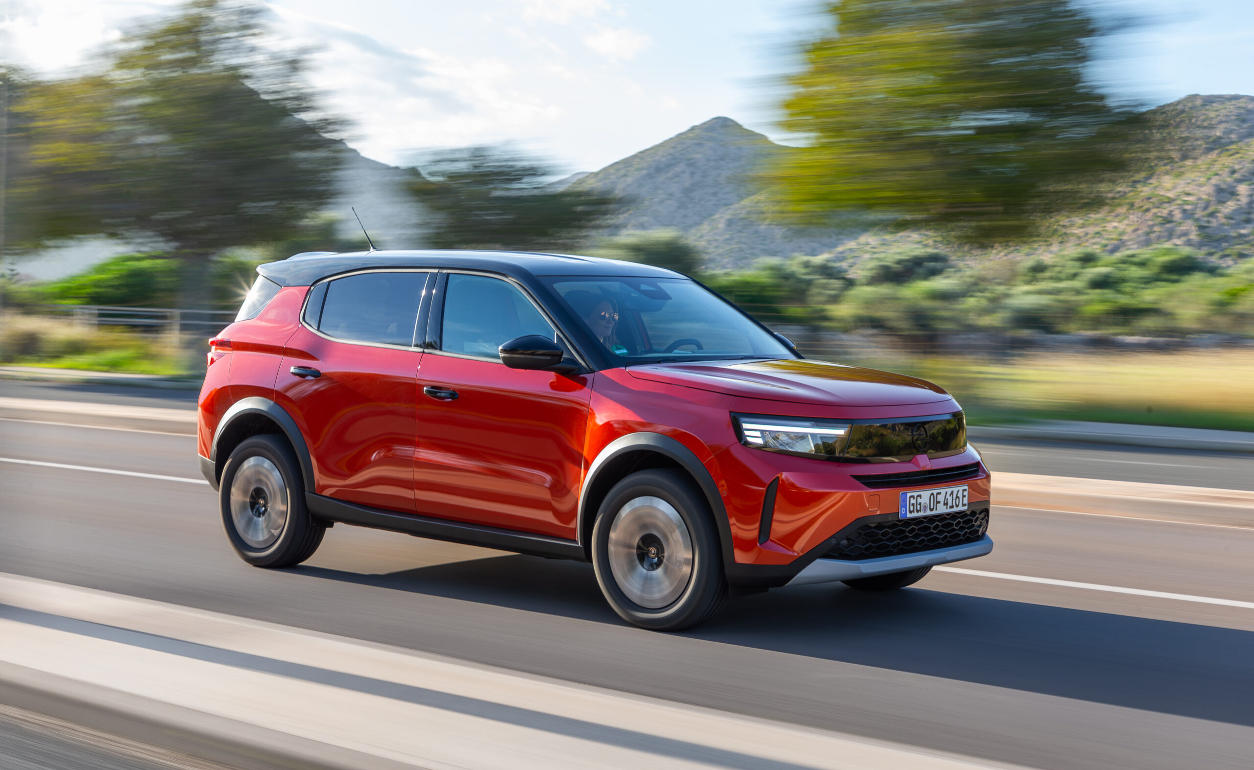 Máris nagyobb akkumulátort kapott az elektromos Opel Frontera!