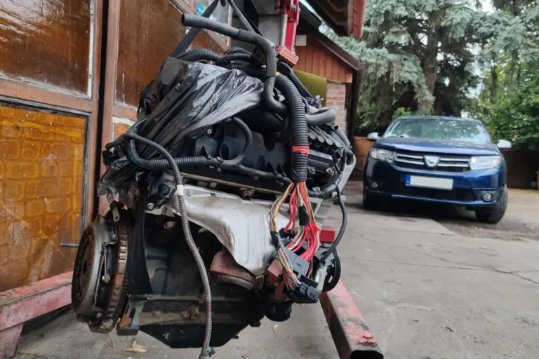 Mehet a kukába ennek a Daciának a motorja 9 év és 117 ezer kilométer után. Ki a felelős?