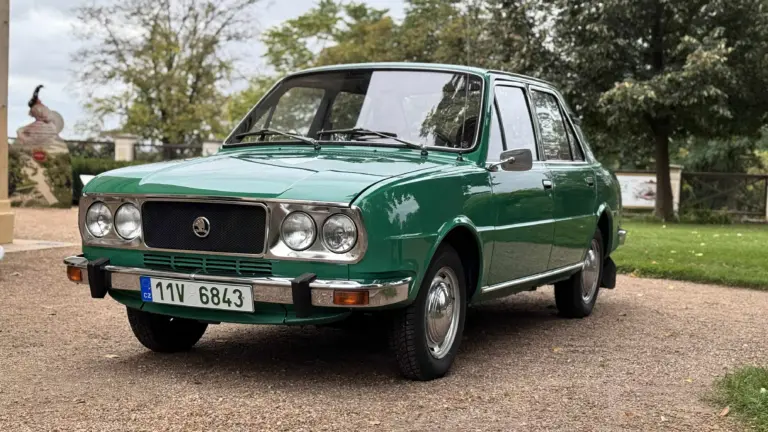 Tényleg ezt kellene visszasírnunk? - Menetpróbán a Škoda 120-as