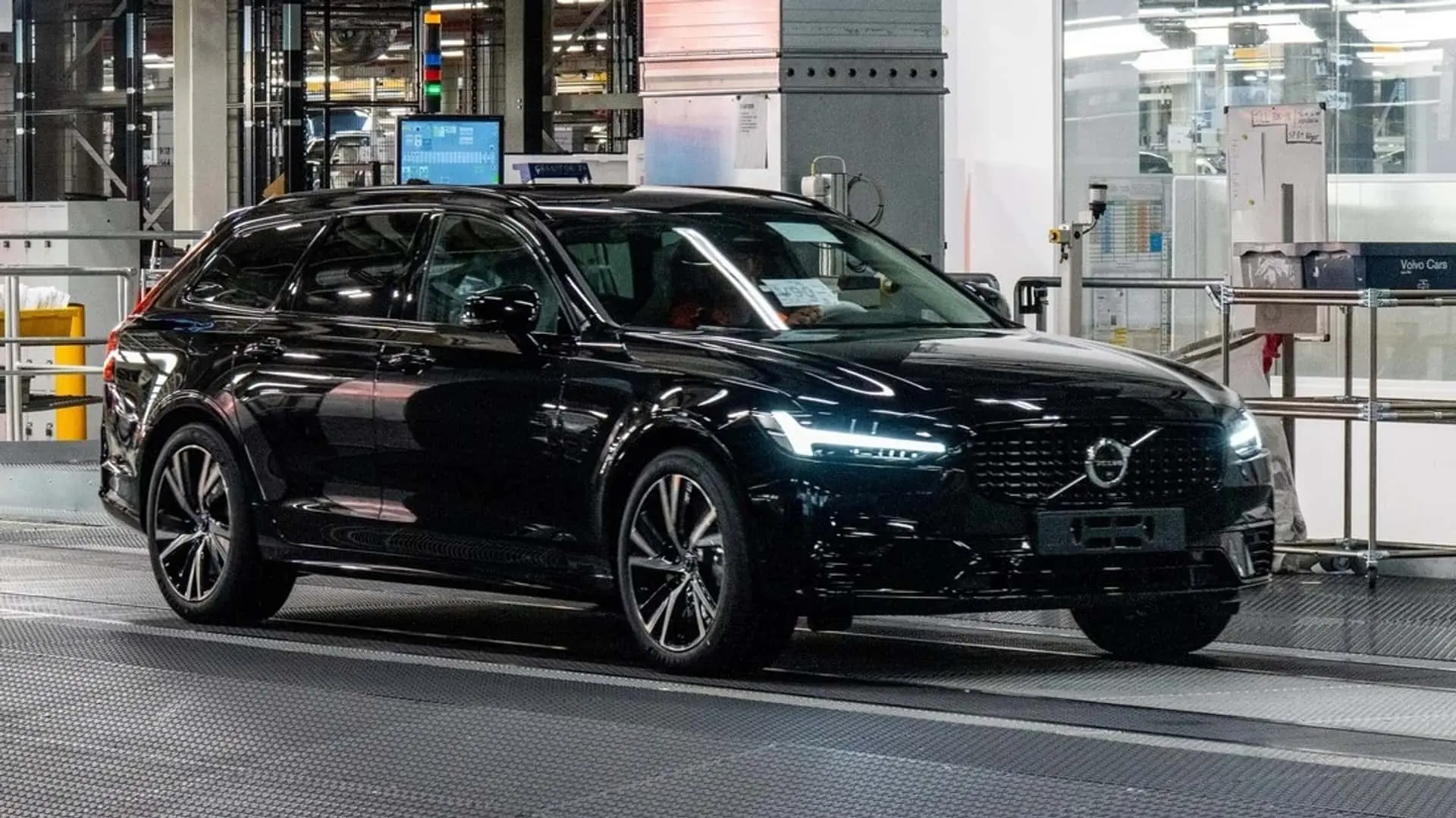 Újabb legendás kombi gyártása szűnt meg a SUV-ok miatt