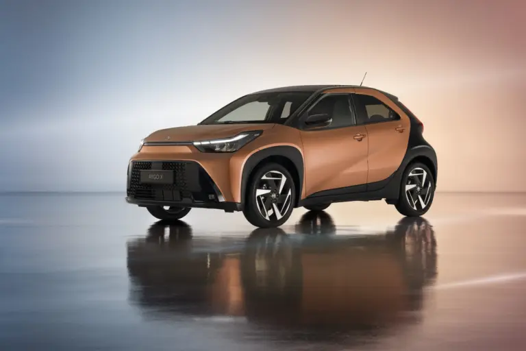 Már full hibridként is rendelhető itthon a legolcsóbb Toyota! Íme az ára!